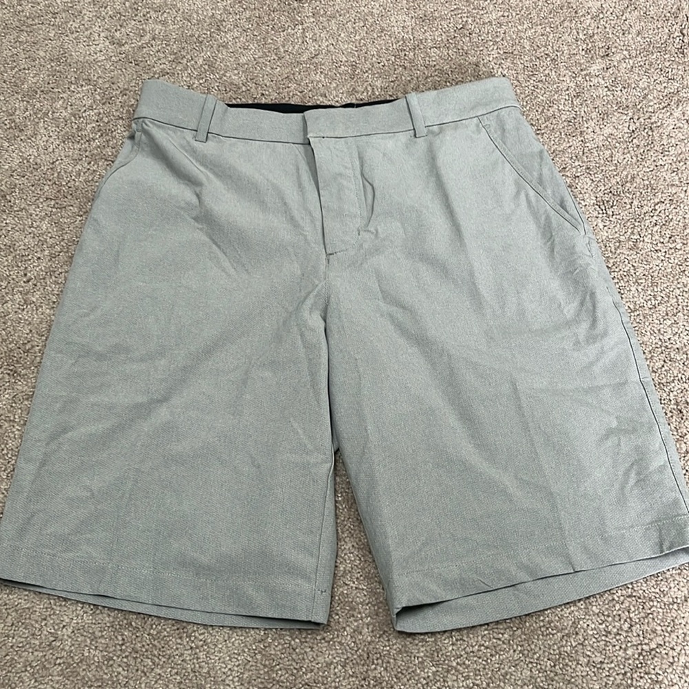 Nike Men’s Golf Short Size 32 BNWT